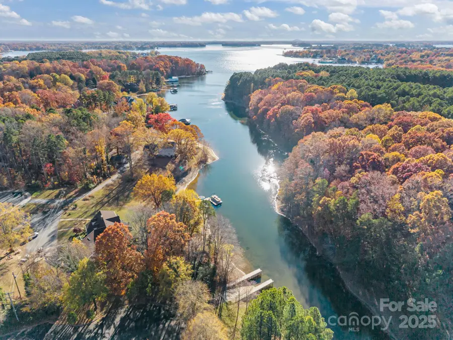 20441 Harbor View Drive, Cornelius, NC 28031 - Image #2