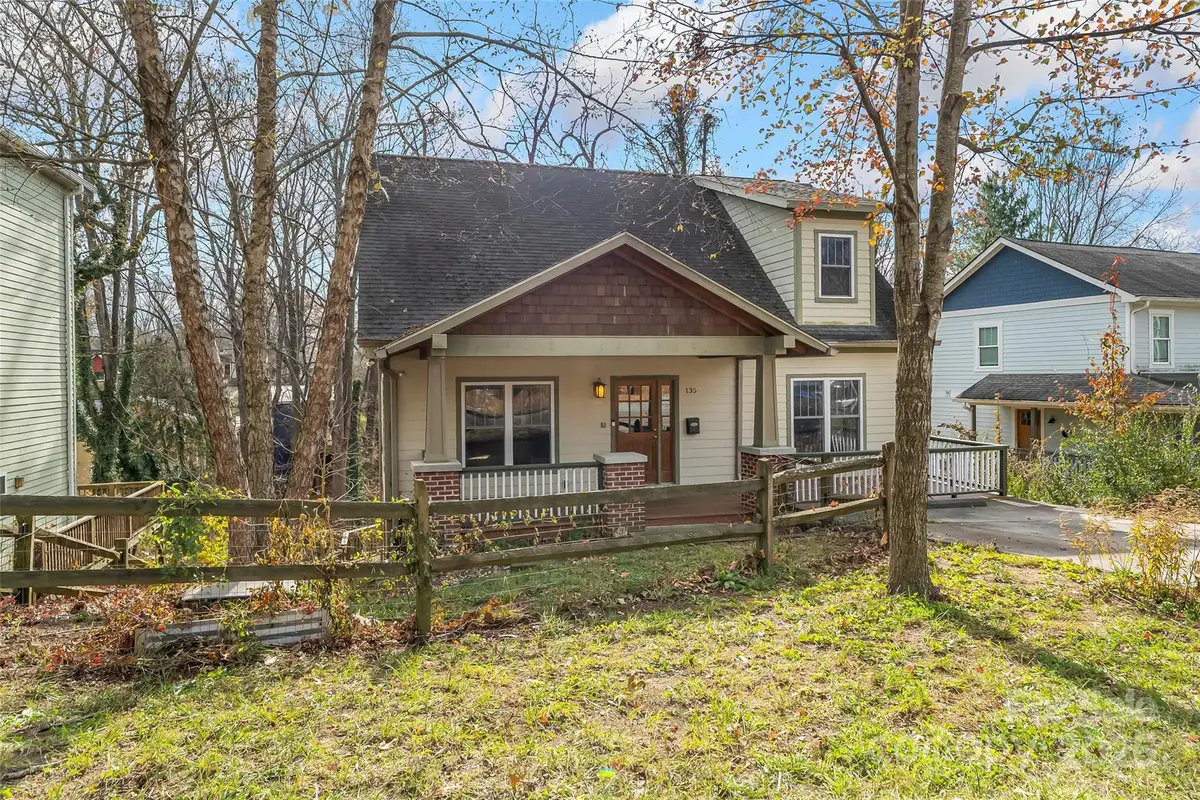 135 Courtland Avenue, Asheville, NC 28801 - Image #1