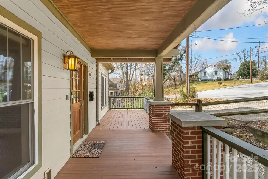 135 Courtland Avenue, Asheville, NC 28801 - Image #2