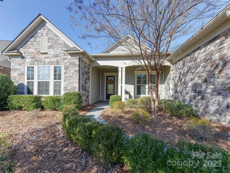 1024 Jasper Lane, Waxhaw, NC 28173 - Image #2