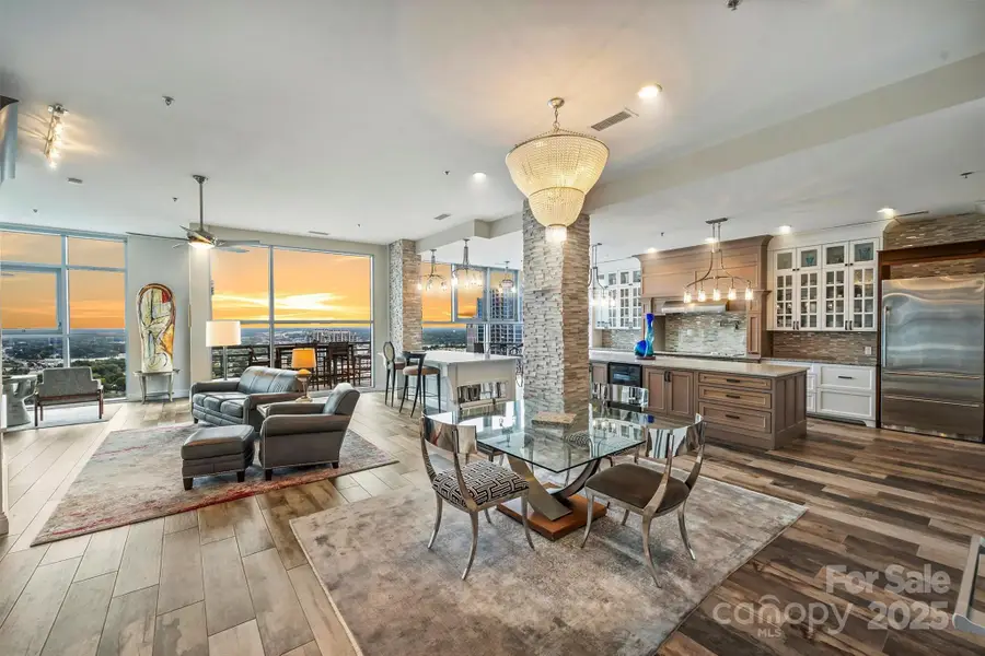 333 W Trade Street #2705, Charlotte, NC 28202 - Image #3