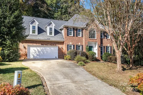 2507 Bathgate Lane, Matthews, NC 28105