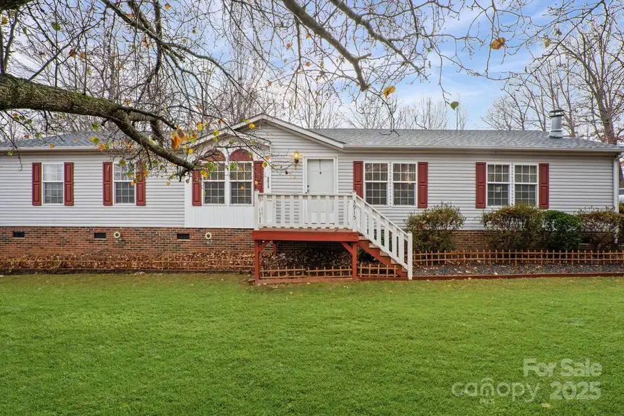 3915 Four C Place, Maiden, NC 28650 - Image #2