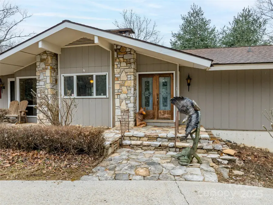 274 Whetstone Gap Road, Lake Toxaway, NC 28747 - Image #2