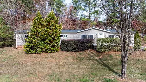5499 Pembrooke Drive, Granite Falls, NC 28630