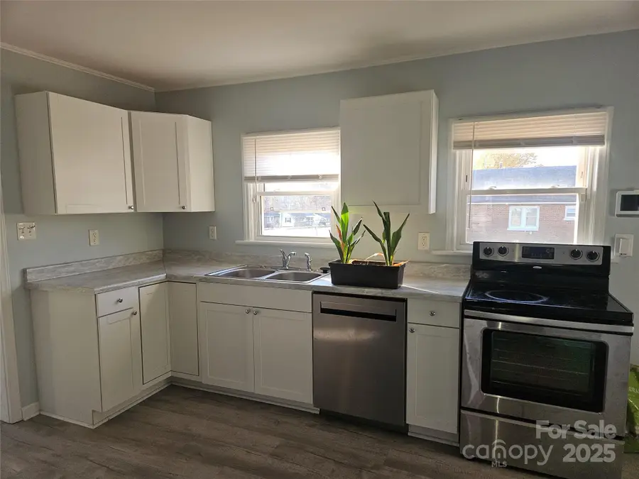 705 Cleveland Avenue, Kings Mountain, NC 28086 - Image #3