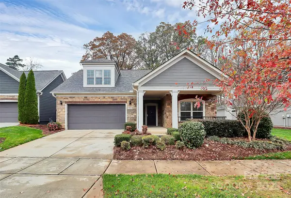 7933 Parknoll Drive, Huntersville, NC 28078