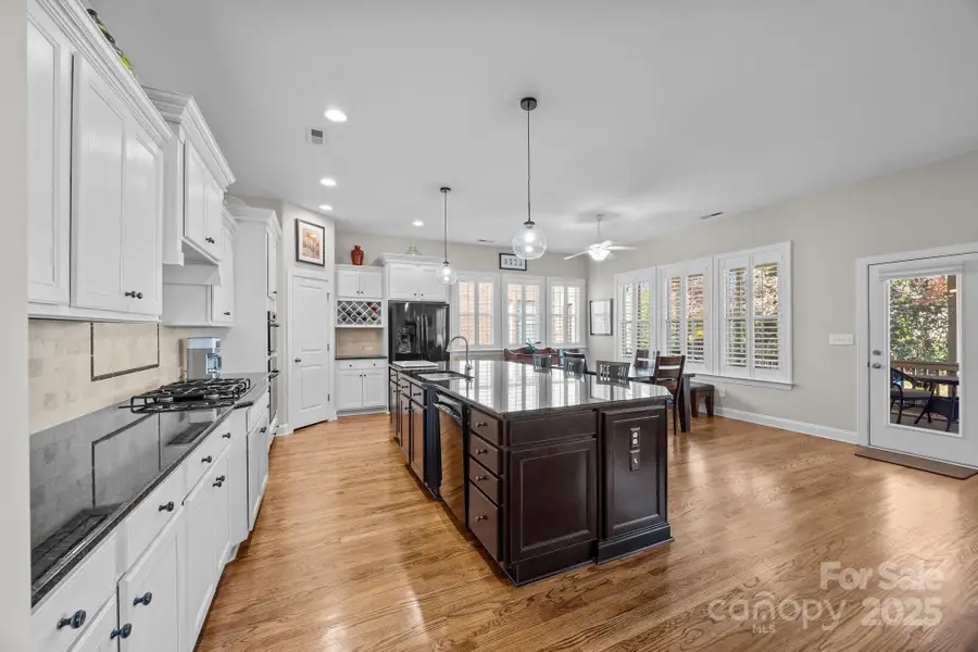 14315 Old Vermillion Drive, Huntersville, NC 28078 - Image #2