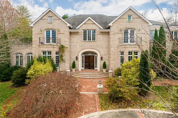 150 Rainbow View Drive, Fletcher, NC 28732