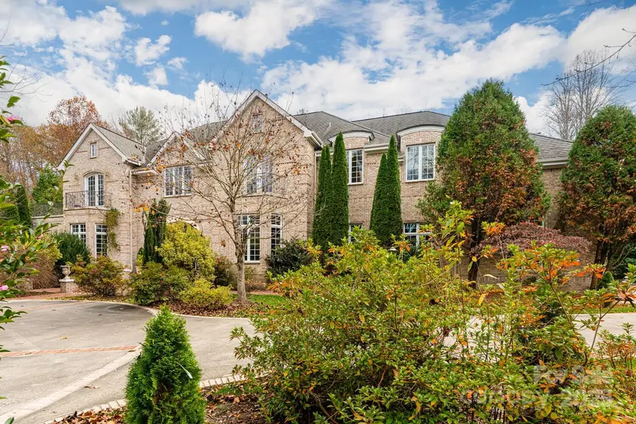 150 Rainbow View Drive, Fletcher, NC 28732 - Image #2