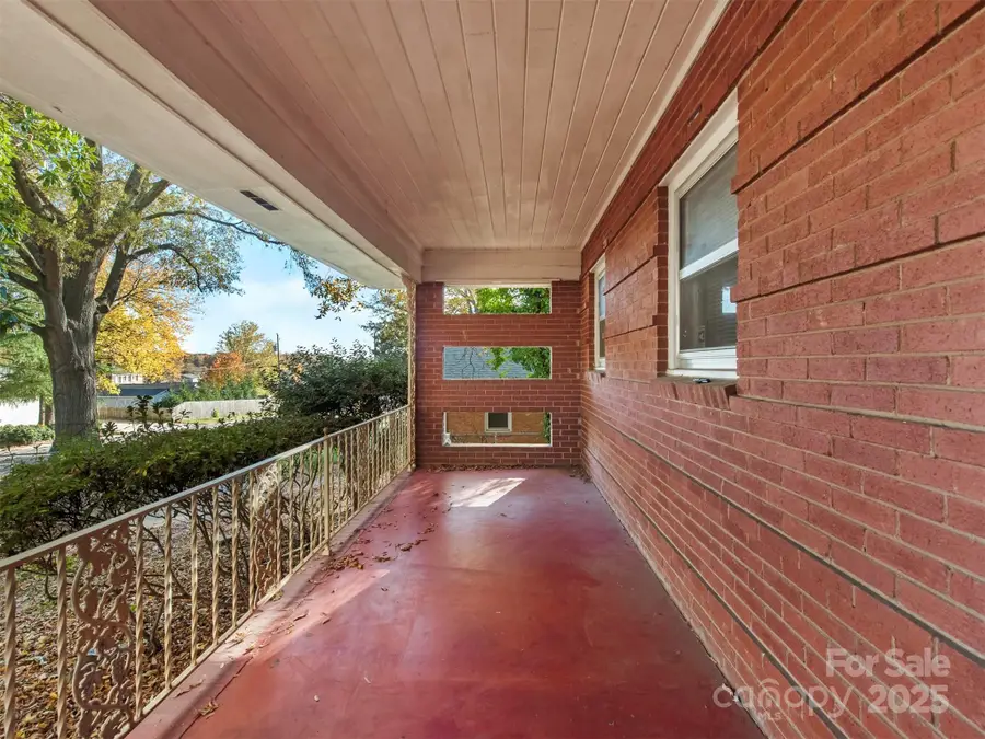 3826 Conway Avenue, Charlotte, NC 28209 - Image #3