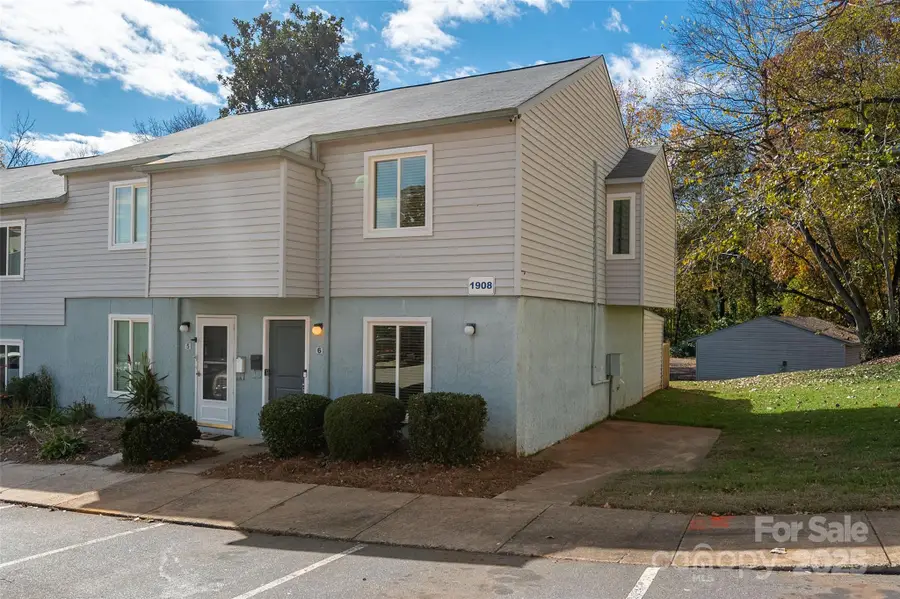 1908 Harvest Lane, Charlotte, NC 28277 - Image #2