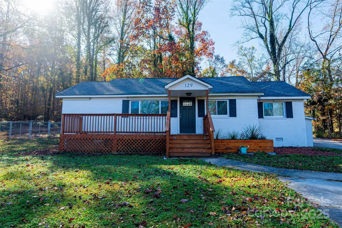 129 Lakeview Drive, Blacksburg, SC 29702 - Image #1