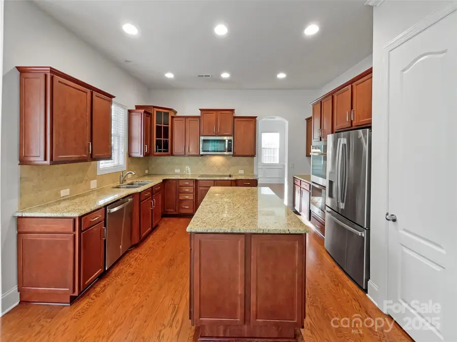 6615 Springs Mill Road, Charlotte, NC 28277 - Image #2