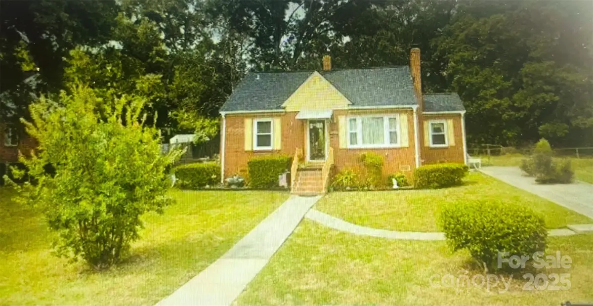 531 Bowman Road, Charlotte, NC 28217 - Image #1