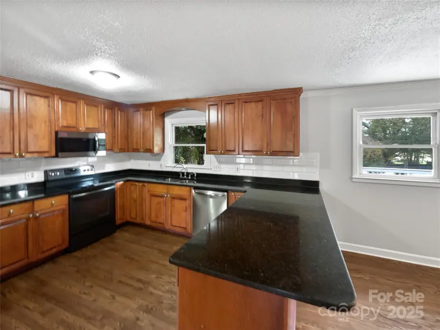 10120 Mount Holly Road, Charlotte, NC 28214 - Image #2