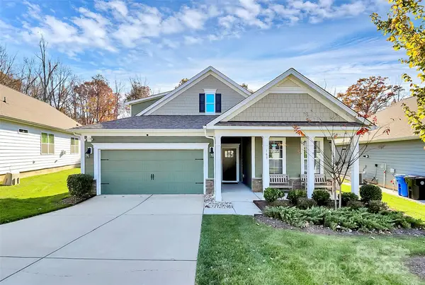 163 Hanks Bluff Drive, Mooresville, NC 28117