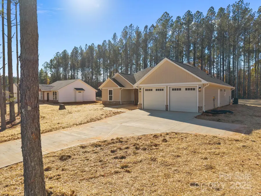 2307 Lee Lawing Road, Lincolnton, NC 28092 - Image #2