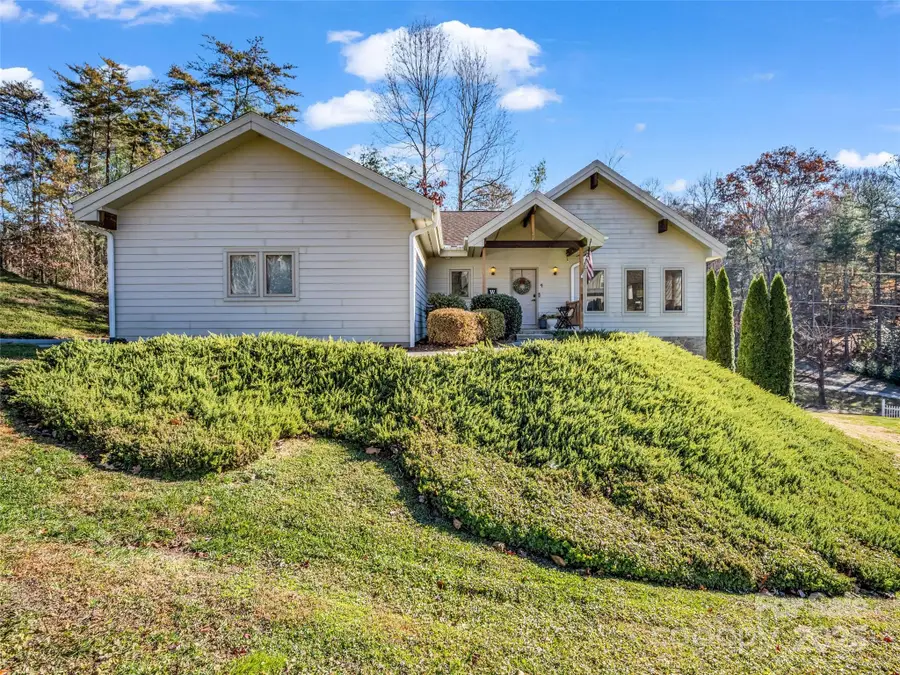 9 Fairway View Drive, Weaverville, NC 28787 - Image #2