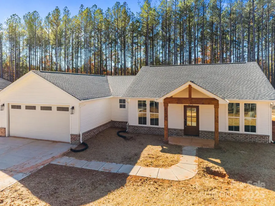 2295 Lee Lawing Road, Lincolnton, NC 28092 - Image #2