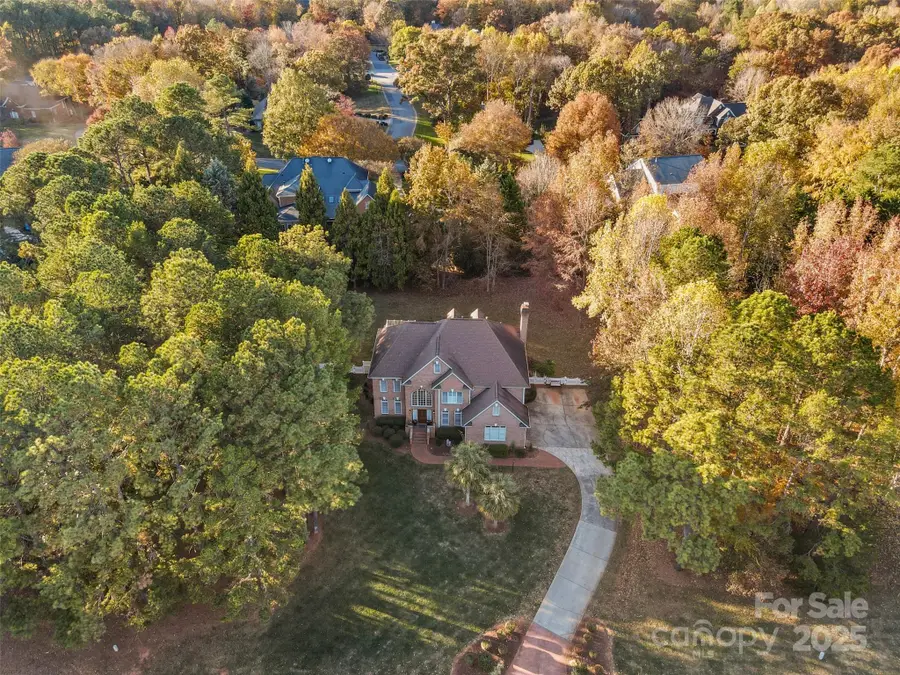 6041 Bluebird Hill Lane, Matthews, NC 28104 - Image #2