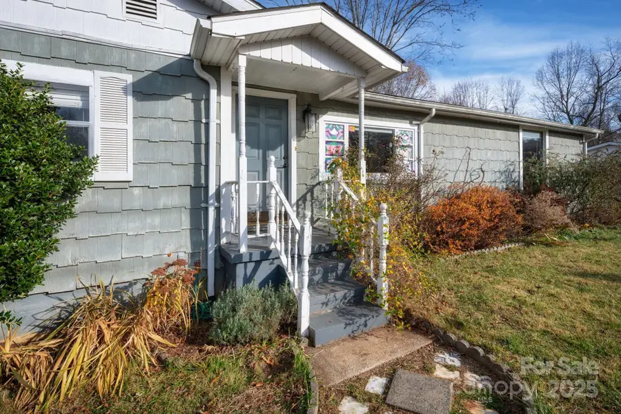 105 Smith Graveyard Road, Asheville, NC 28806 - Image #3