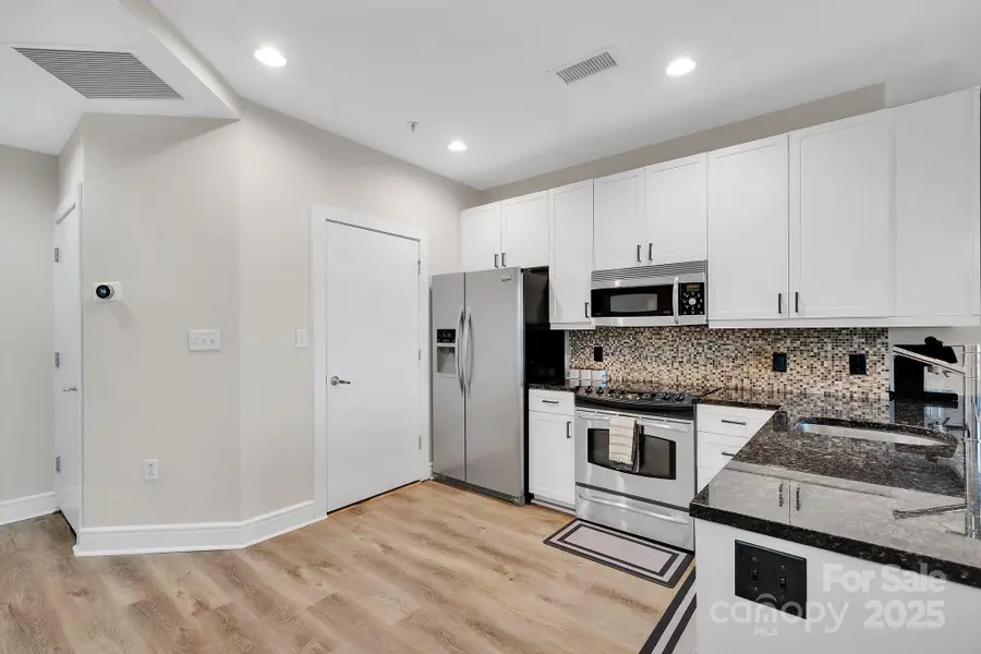 333 W Trade Street, Charlotte, NC 28202 - Image #3