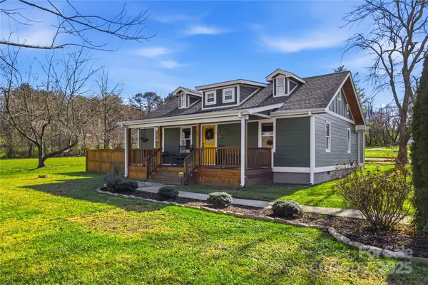 39 W Haven Drive, Arden, NC 28704