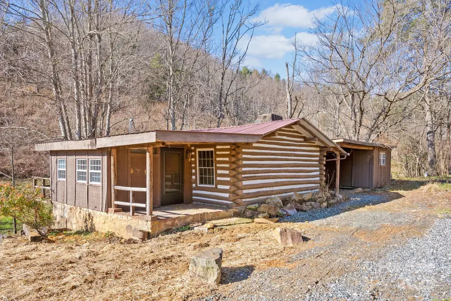 849 S Ammons Branch Road, Marshall, NC 28753 - Image #2