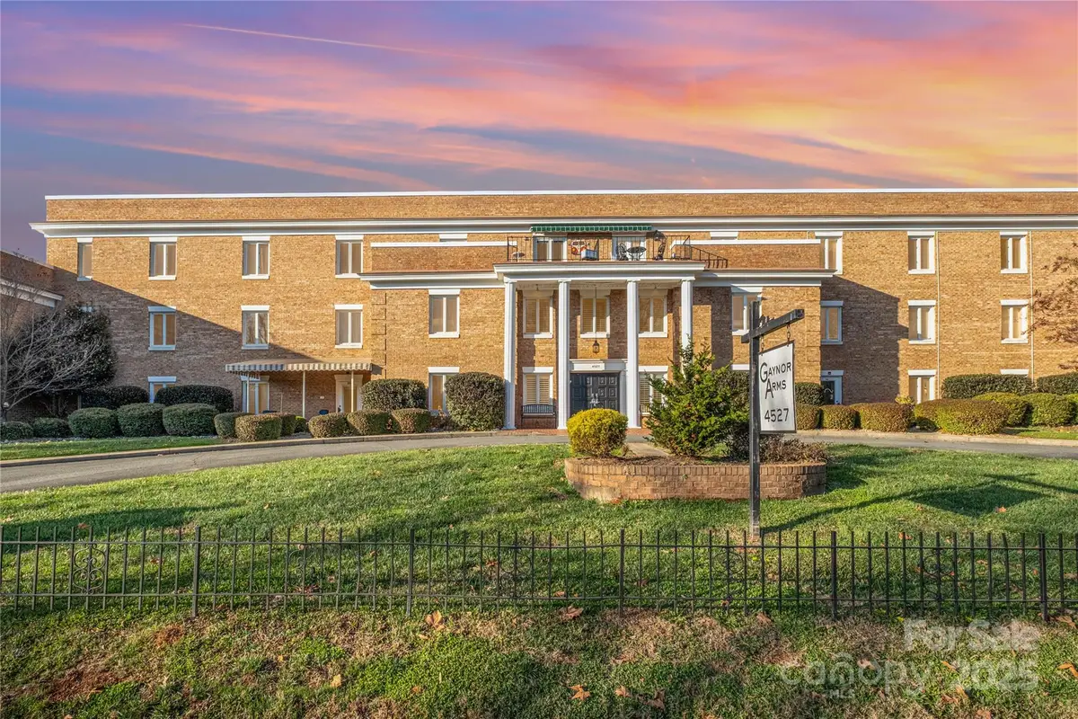 4527 Gaynor Road #303, Charlotte, NC 28211 - Image #1