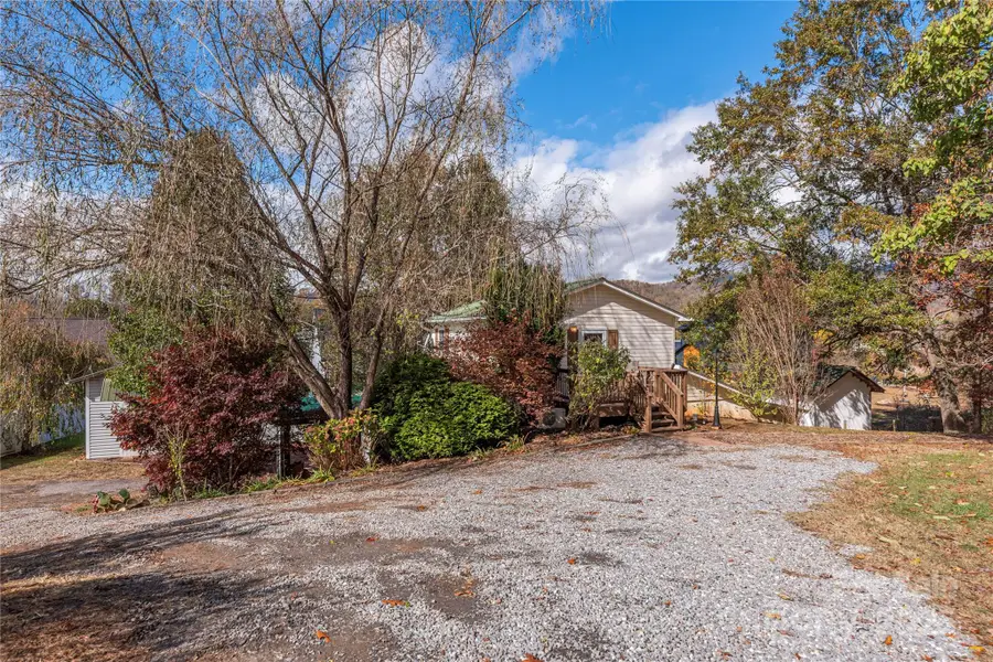 223 Davidson Road, Swannanoa, NC 28778 - Image #2
