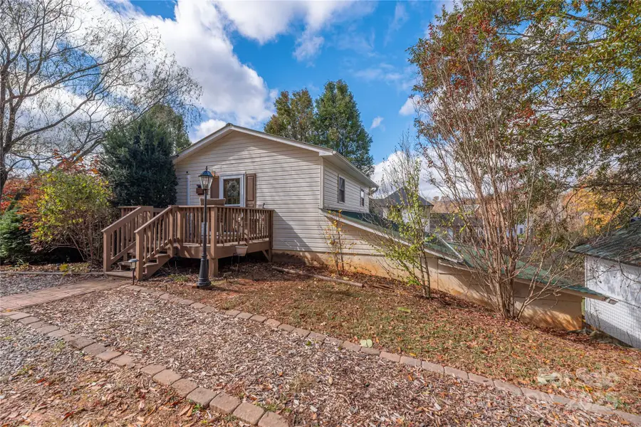 223 Davidson Road, Swannanoa, NC 28778 - Image #3