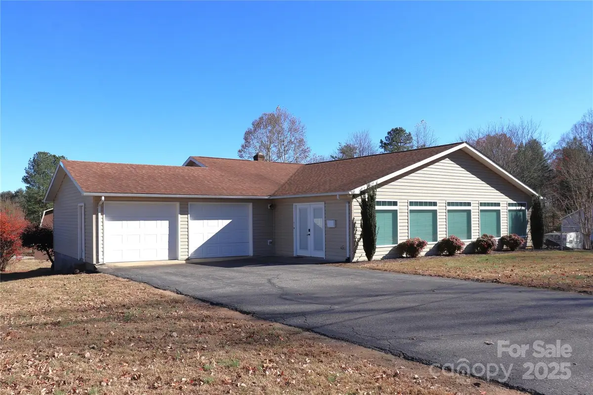 3041 Heffner Place, Hudson, NC 28638 - Image #1