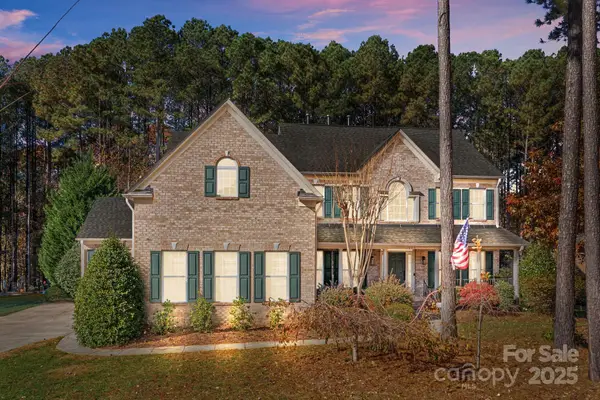 213 Beech Bluff Drive, Mount Holly, NC 28120