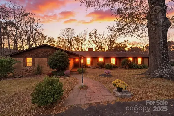 219 Settlemyre Road, Morganton, NC 28655