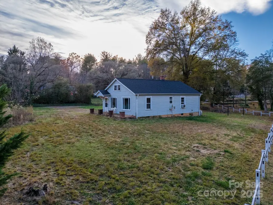 3028 Morganton Boulevard, Lenoir, NC 28645 - Image #2