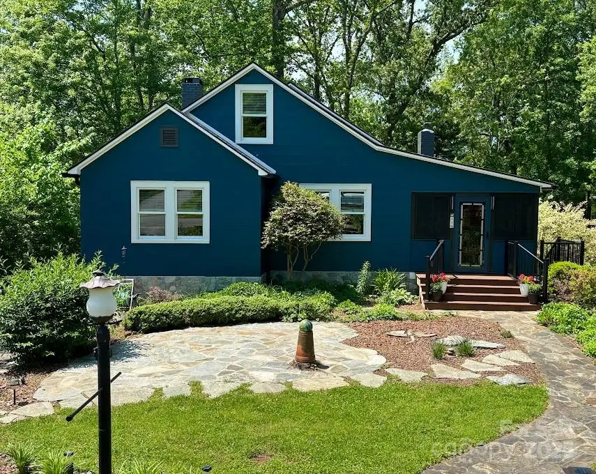 114 Broadway Avenue, Tryon, NC 28782 - Image #1