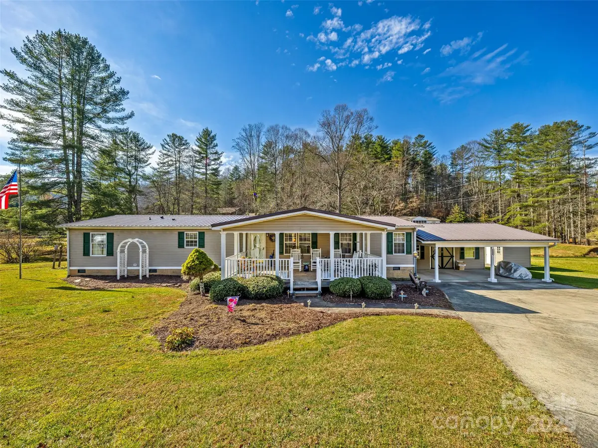 422 Battle Creek Road, Horse Shoe, NC 28742 - Image #1