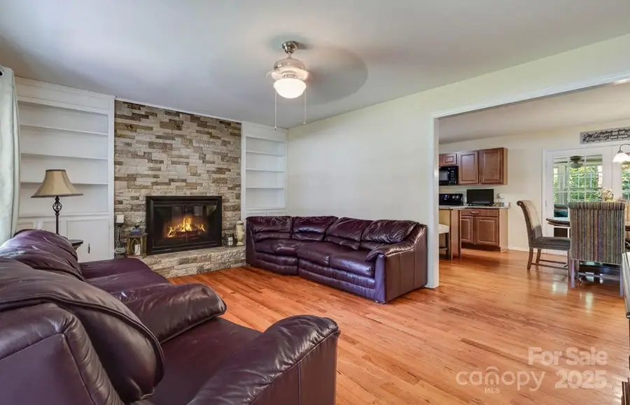 1059 Fairway Drive, Newton, NC 28658 - Image #3