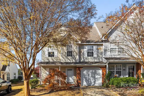809 Rock Lake Glen, Fort Mill, SC 29715
