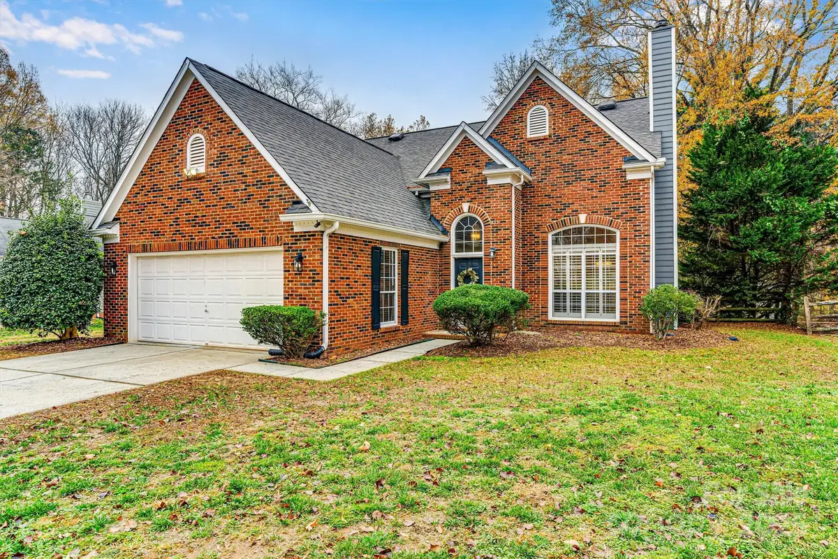 14232 Misty Brook Lane, Charlotte, NC 28273 - Image #1