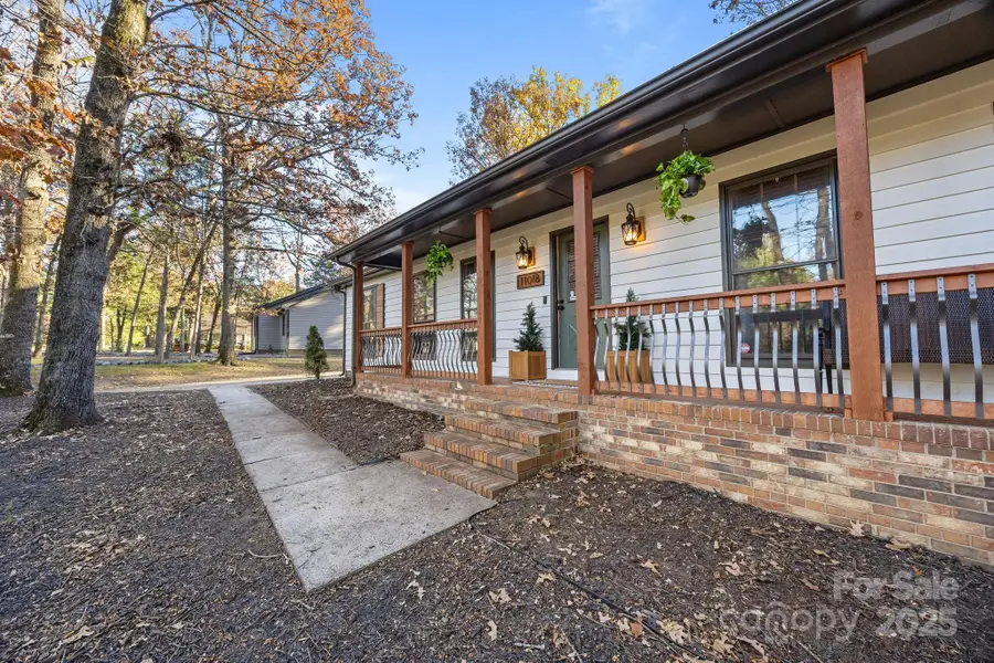 11018 Painted Tree Road, Charlotte, NC 28226 - Image #2