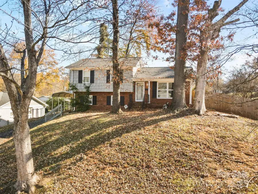 1323 Ranch Road, Charlotte, NC 28208 - Image #2