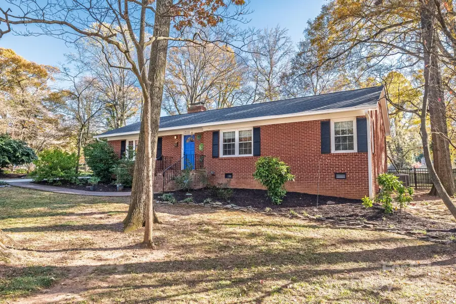 1318 Woodland Drive, Charlotte, NC 28205 - Image #2