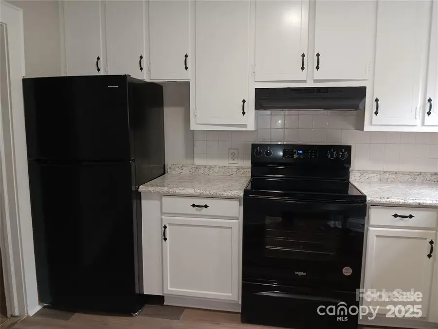 221 Valleyview Place, Salisbury, NC 28144 - Image #3