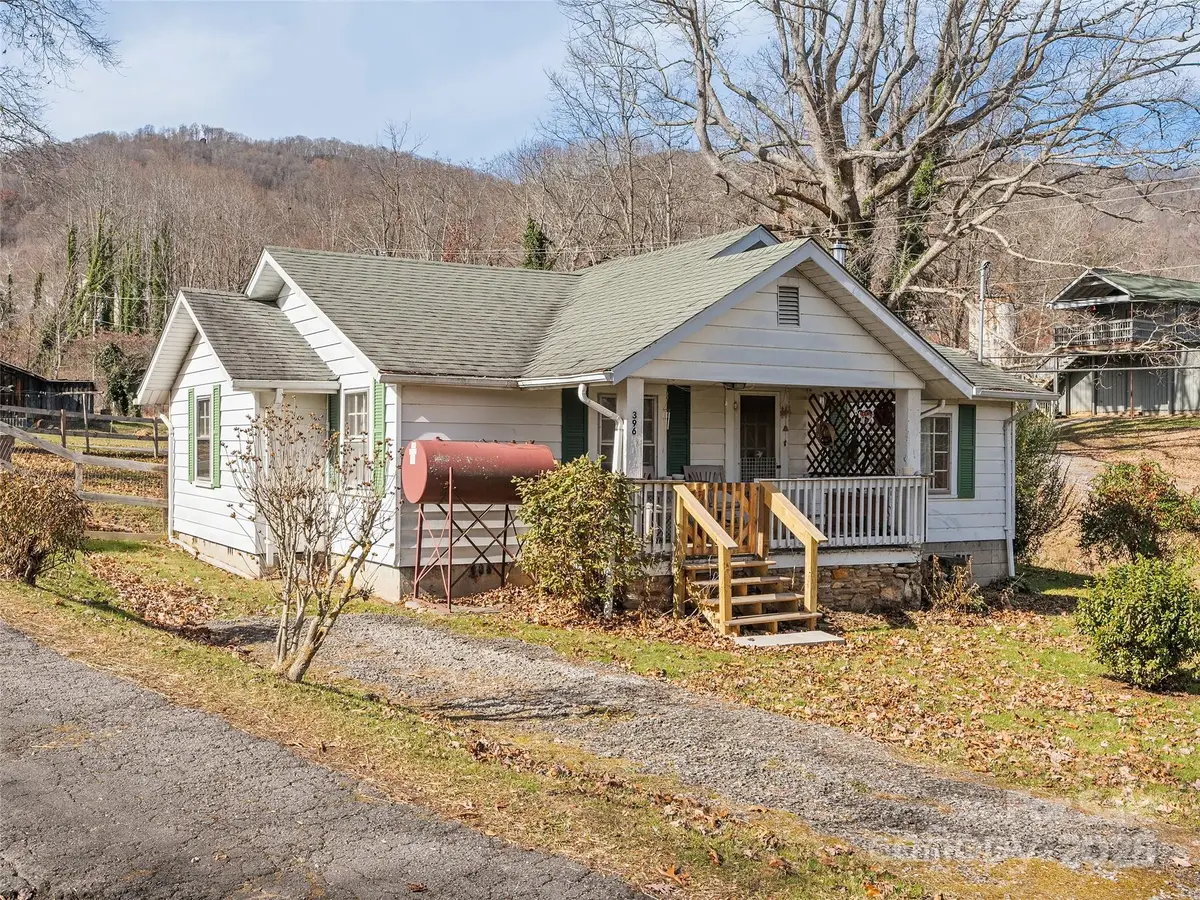 396 Will Hyatt Road, Waynesville, NC 28786 - Image #1