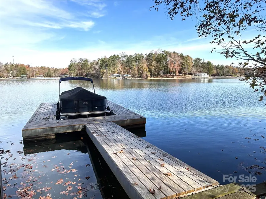 16024 Munson Hill Road, Charlotte, NC 28278 - Image #3