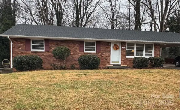 1922 30th Street Ne, Hickory, NC 28601