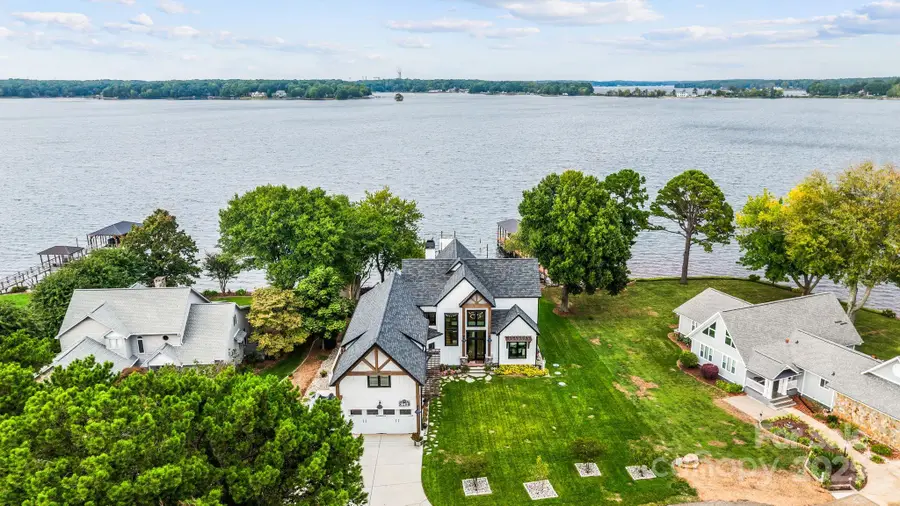 8250 Peninsula Lane, Sherrills Ford, NC 28673 - Image #2