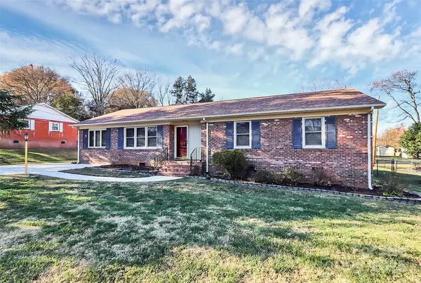 217 Ridge Drive, Harrisburg, NC 28075